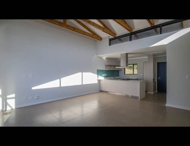 2 BEDROOM APARTMENT FOR SALE IN MUIZENBERG